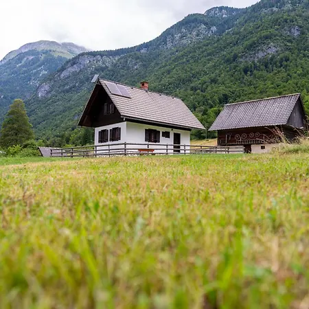 Hiska Nives Chalet