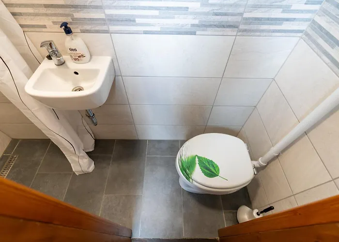 Hiska Nives * Krstenica